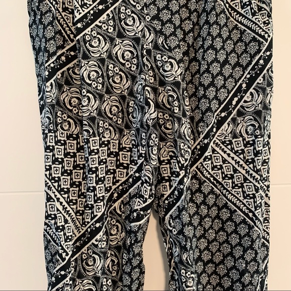 UK2LA | Patterned Pants - Picture 4 of 10